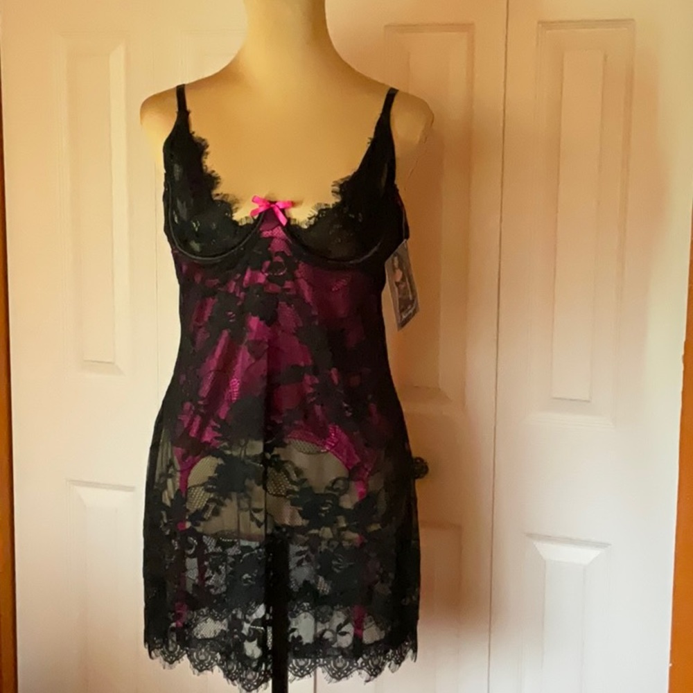 Dream girl NWT Stretch Satin Bustier With Lace Overlay, Size XL.